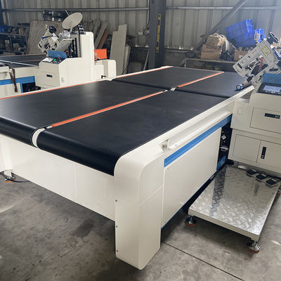 Otomatis 15-20pcs/h Mattress Tape Edge Machine Sistem Komputerisasi 50-500mm Ketebalan Jahit Otomatis Flipping 4KW